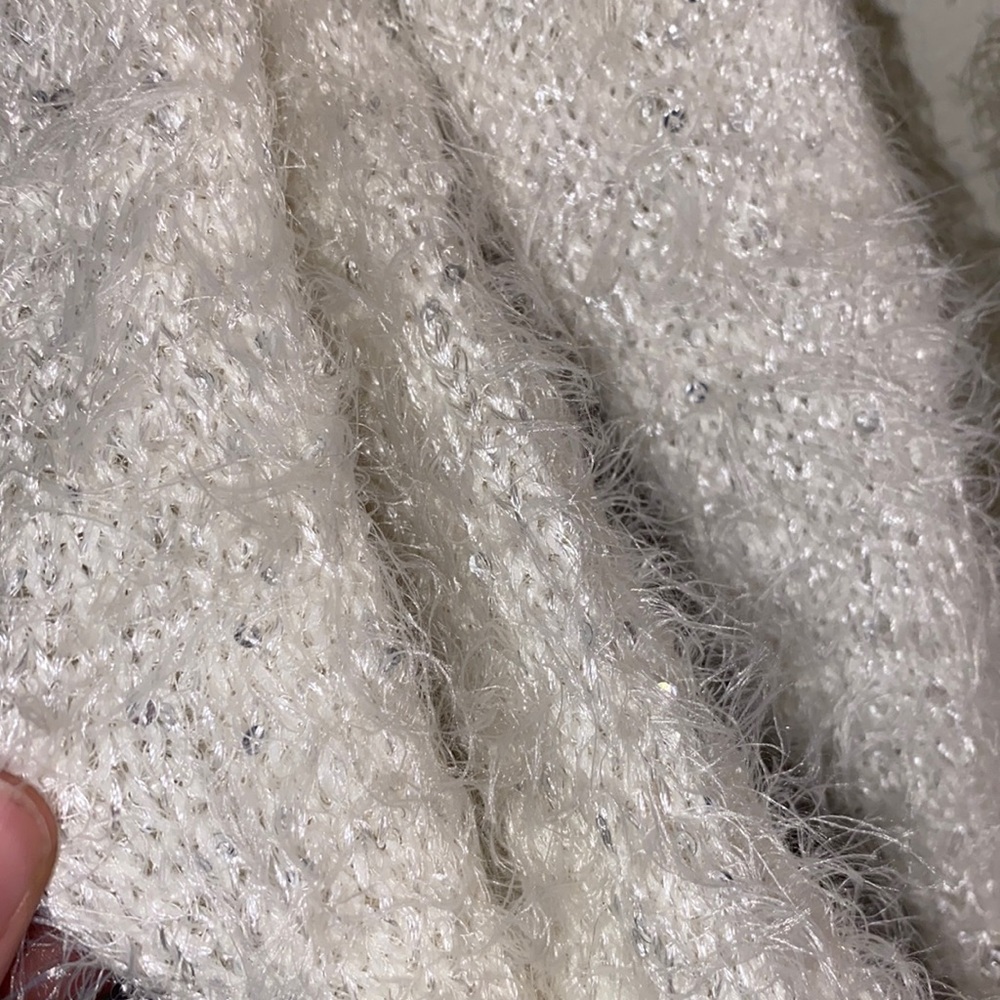 Scarf - Picture 3 of 5